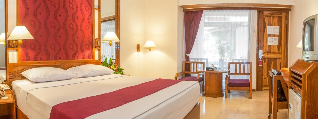 קוטה לומבוק Hotel Bounty Kuta מראה חיצוני תמונה